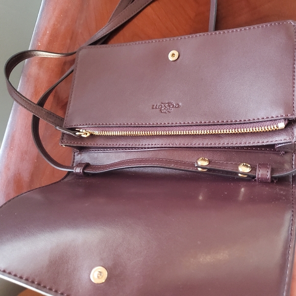 Coach Crossbody - Picture 3 of 11